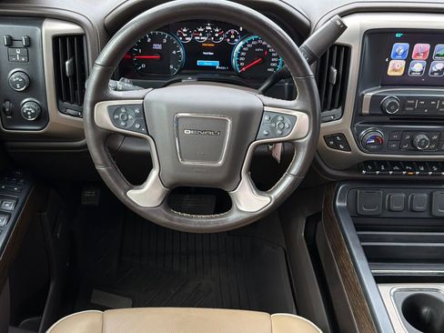 Used 2019 GMC Sierra 3500 Denali w/ Duramax Plus Package image 15