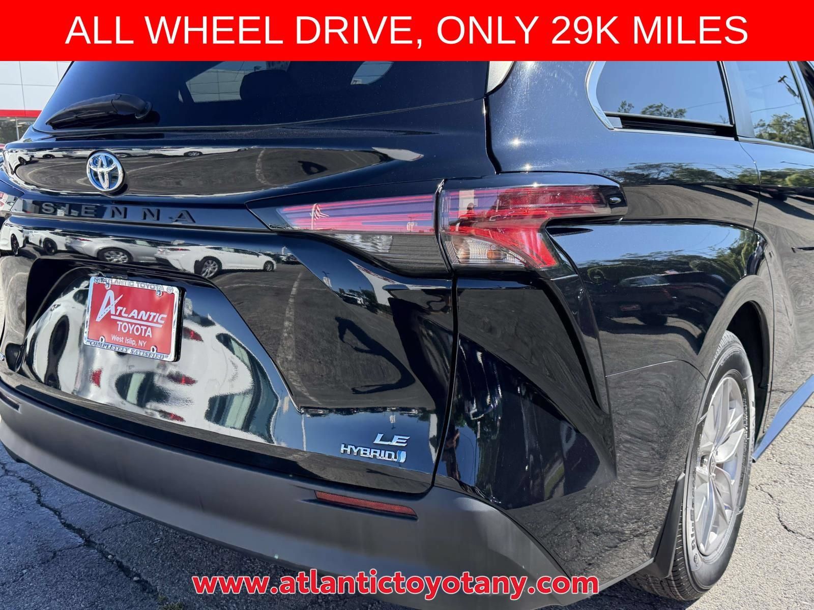 Used 2022 Toyota Sienna LE AWD/4WD image 9