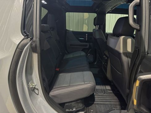 Used 2024 GMC Hummer EV 3X image 27