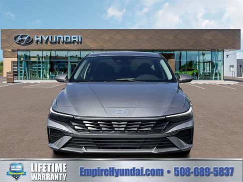 New 2026 Hyundai Elantra SE image 12