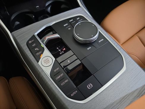 New 2026 BMW 330i Sedan w/ M Sport Package image 17