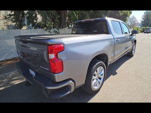Used 2021 Chevrolet Silverado 1500 Custom RWD image 4