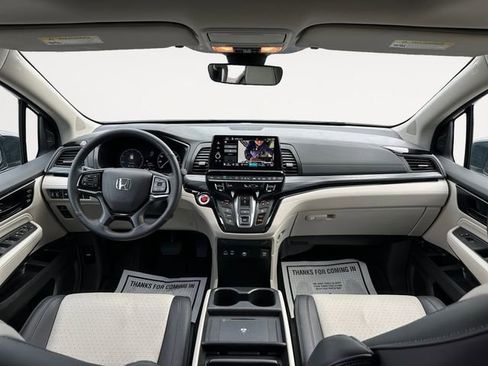 Used 2025 Honda Odyssey Elite image 10