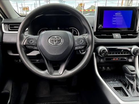 Used 2024 Toyota RAV4 XLE w/ Convenience Package image 6