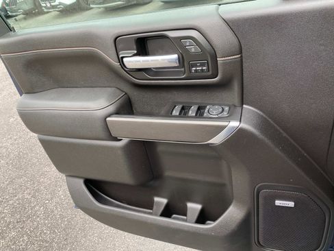 Used 2022 GMC Sierra 2500 AT4 w/ AT4 Preferred Package image 24