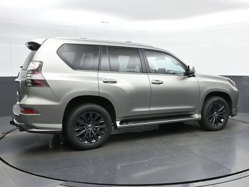 Certified 2023 Lexus GX 460 Premium w/ Accessory Package AWD/4WD image 8