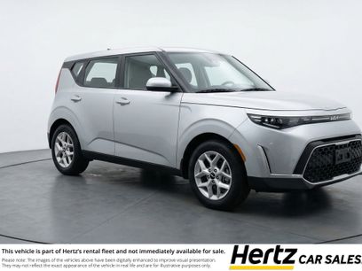 Used 2025 Kia Soul LX w/ LX Technology Package
