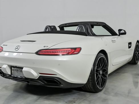 Used 2018 Mercedes-Benz AMG GT Roadster image 12