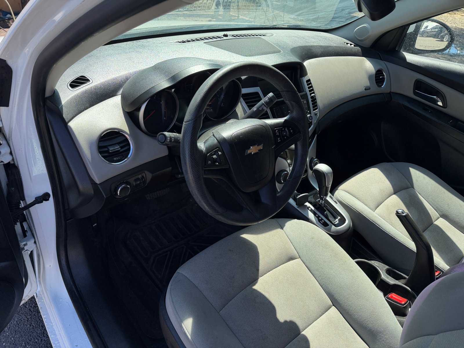 Used 2016 Chevrolet Cruze LT FWD image 18