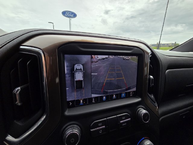Used 2022 Chevrolet Silverado 2500 High Country w/ Z71 Off-Road Package AWD/4WD image 16