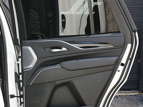 Used 2023 Cadillac Escalade V AWD/4WD image 23