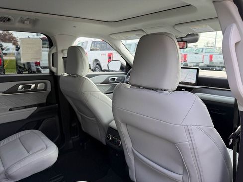 New 2026 Ford Explorer Platinum w/ LUX Leather Package image 20