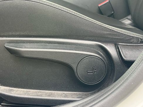 Used 2021 Hyundai Elantra SEL w/ Convenience Package image 24