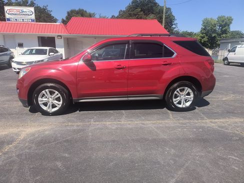 Used 2015 Chevrolet Equinox LT FWD image 2