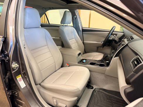Used 2015 Toyota Camry XLE FWD image 15