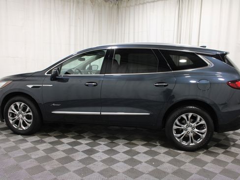 Used 2019 Buick Enclave Avenir w/ Avenir Technology Package FWD image 37