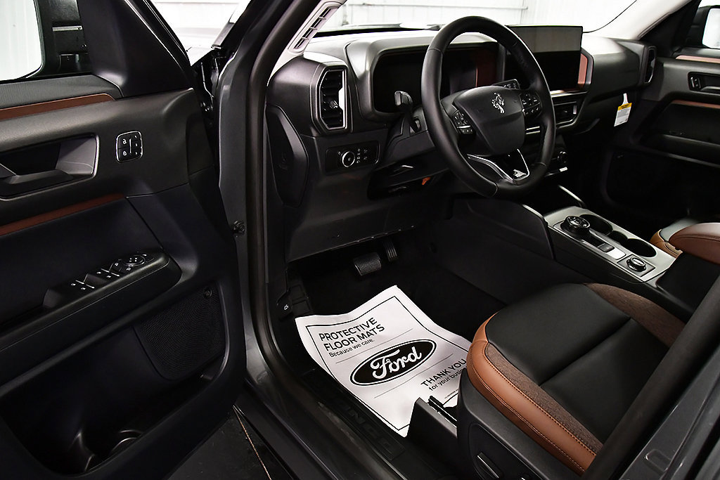 New 2026 Ford Bronco Sport Outer Banks w/ Outer Banks Tech Package+ AWD/4WD image 14
