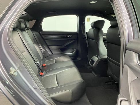 Used 2020 Honda Accord Sport image 9