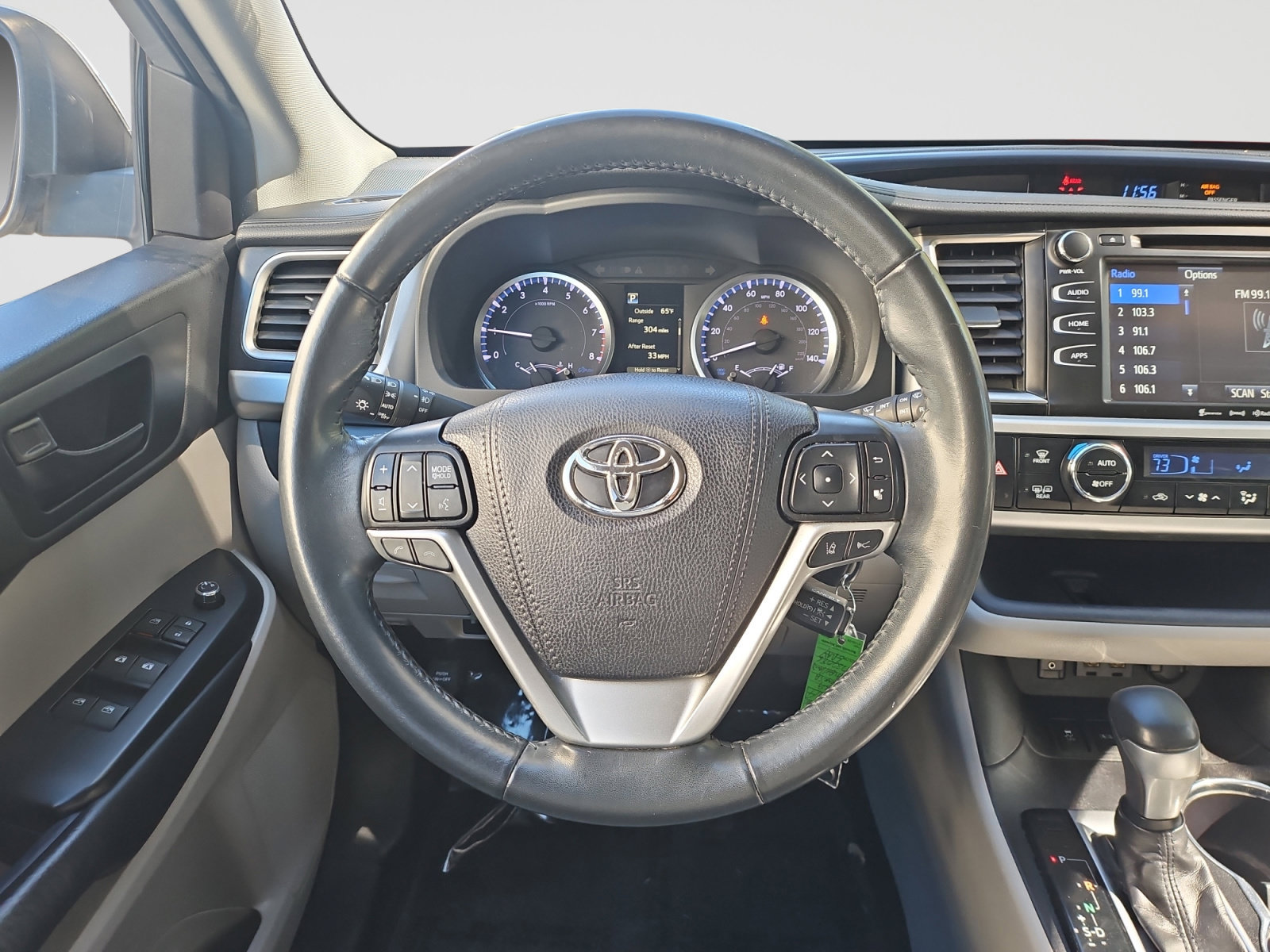 Used 2019 Toyota Highlander Plus AWD/4WD image 42