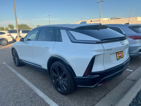 Used 2024 Cadillac Lyriq Sport w/ Nappa Leather Package AWD/4WD image 4