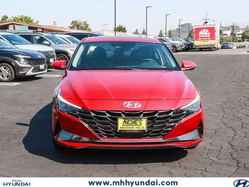 Certified 2023 Hyundai Elantra Limited FWD image 6