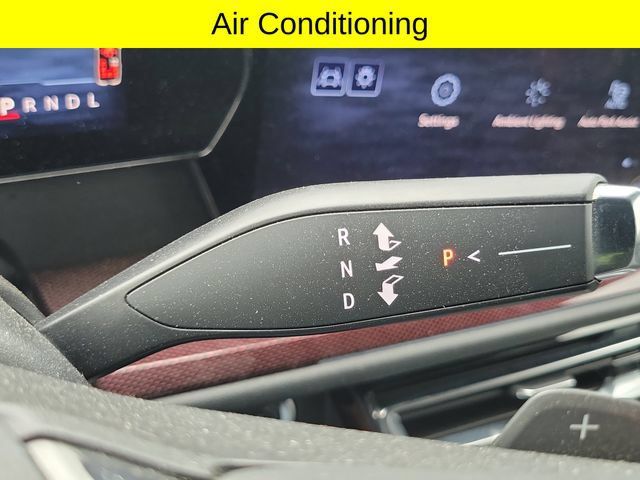 Used 2025 Chevrolet Traverse RS w/ LPO, Floor Liner Package AWD/4WD image 18