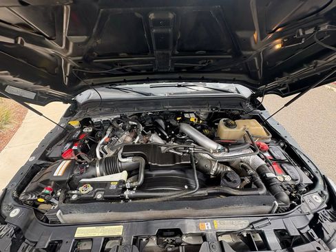 Used 2013 Ford F250 Lariat w/ Lariat Interior Pkg image 29