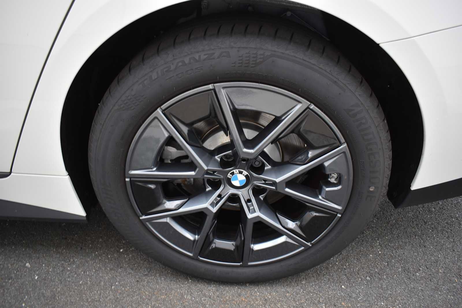 Used 2026 BMW i4 xDrive40i w/ Premium Package AWD/4WD image 21