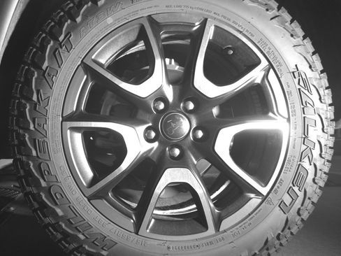 Used 2025 Jeep Compass Trailhawk AWD/4WD image 14