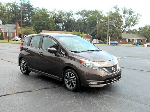 Used 2017 Nissan Versa Note SR w/ SR Tech Package FWD image 3