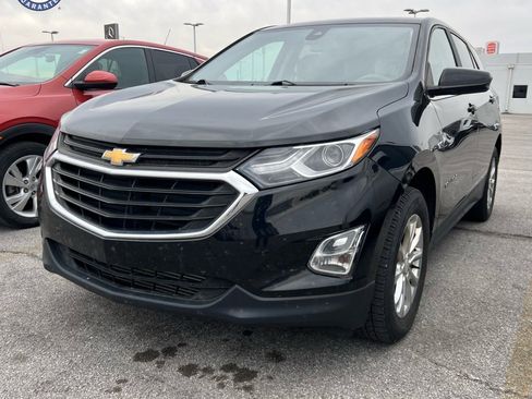 Used 2021 Chevrolet Equinox LT image 3