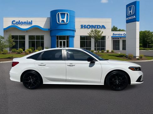 Used 2024 Honda Civic Sport image 8