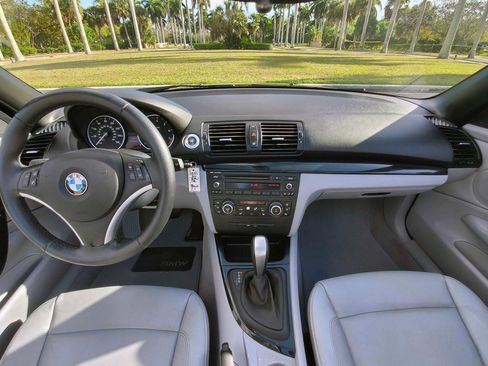 Used 2011 BMW 128i 128i Convertible 2D image 10