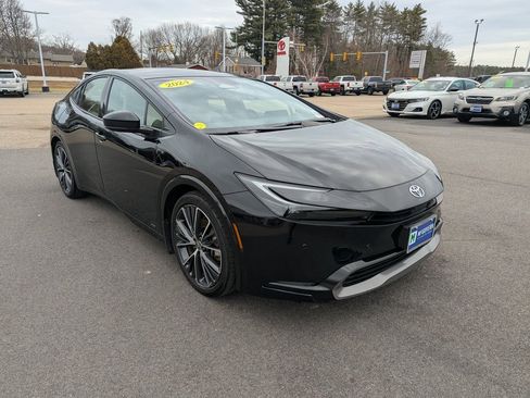 Used 2024 Toyota Prius Limited image 8