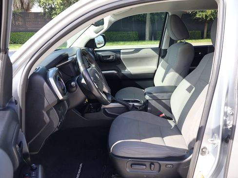 Used 2021 Toyota Tacoma SR5 RWD image 14
