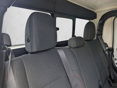 Used 2026 Jeep Gladiator Rubicon AWD/4WD image 16