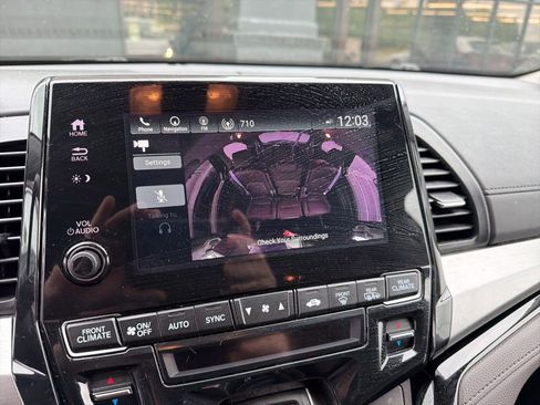 Used 2023 Honda Odyssey Touring image 20