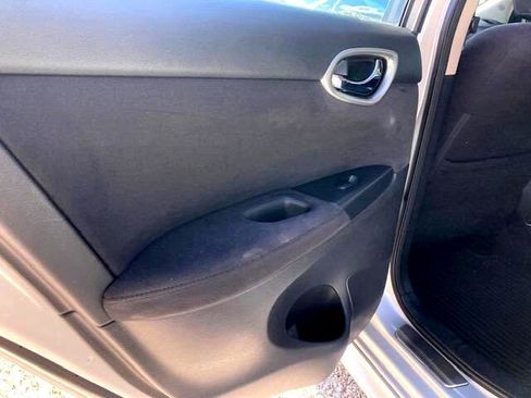 Used 2013 Nissan Sentra SR w/ Driver Pkg image 18