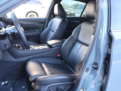 Certified 2022 INFINITI Q50 Red Sport 400 w/ Carbon Fiber Package image 2