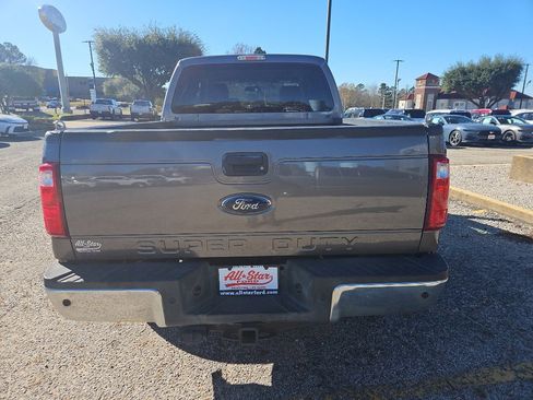 Used 2014 Ford F250 XLT w/ XLT Premium Package image 4