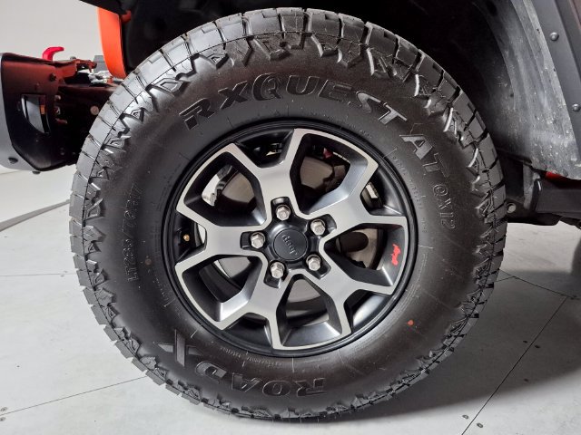 Used 2018 Jeep Wrangler Rubicon AWD/4WD image 10