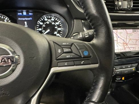 Used 2021 Nissan Rogue Sport SL w/ Premium Package image 13