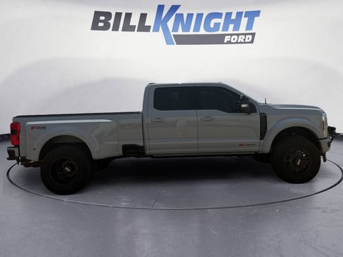 Used 2025 Ford F450 Platinum w/ FX4 Off-Road Package AWD/4WD image 6