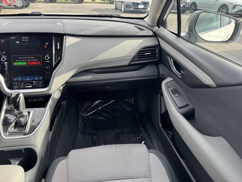 Used 2023 Subaru Outback Premium image 16
