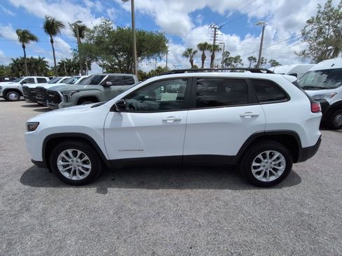 Used 2022 Jeep Cherokee Latitude Lux w/ Sun & Sound Group image 8