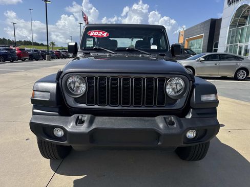 Used 2024 Jeep Wrangler Sport AWD/4WD image 2