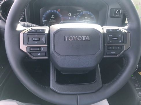 Used 2025 Toyota Land Cruiser image 17