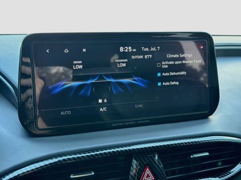 Used 2022 Hyundai Santa Fe SEL w/ Convenience + Premium Package FWD image 34