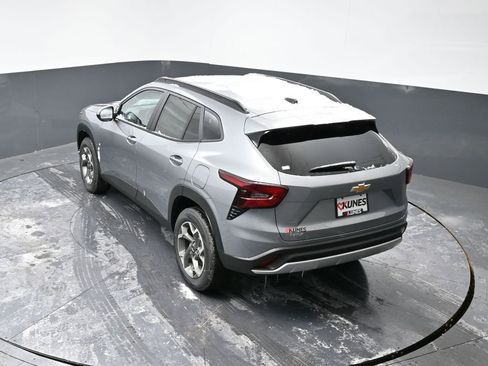 New 2026 Chevrolet Trax LT image 40