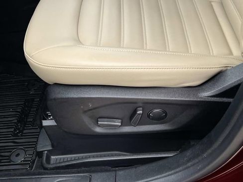 Certified 2022 Ford Edge SEL w/ Convenience Package image 20